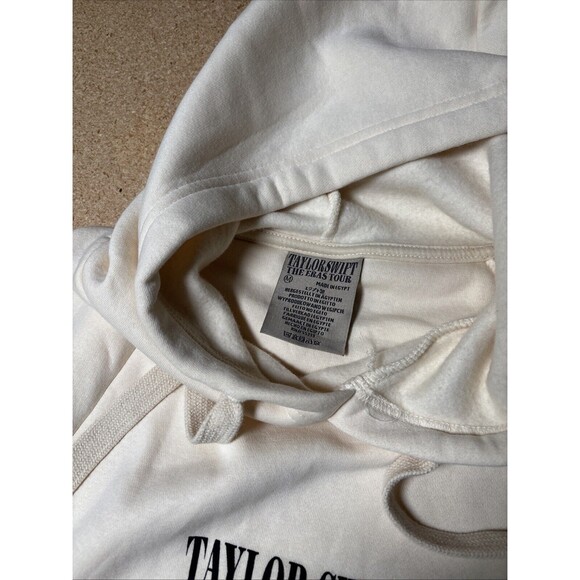 Taylor Swift Eras Tour Cream Hoodie Size M D1 - Picture 3 of 9
